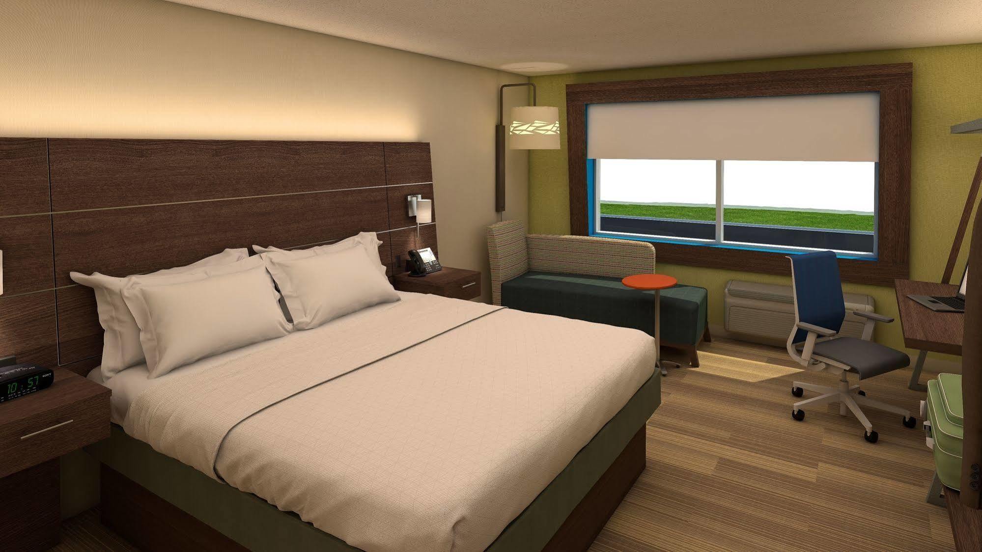 Express & - East - Ybor By Ihg Hotel Tampa