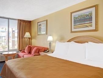 Holiday Express & - East - Ybor City By Ihg
