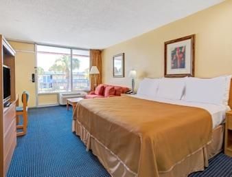 Hotel Express & - East - Ybor By Ihg 3*