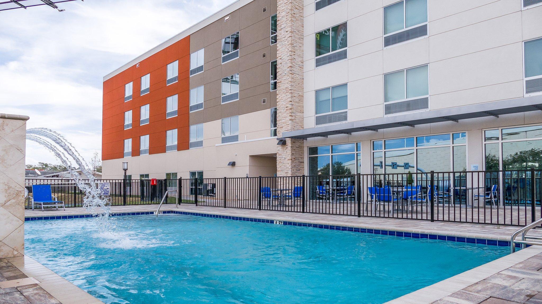 Express & - East - Ybor By Ihg Tampa