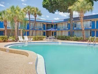 Express & - East - Ybor By Ihg