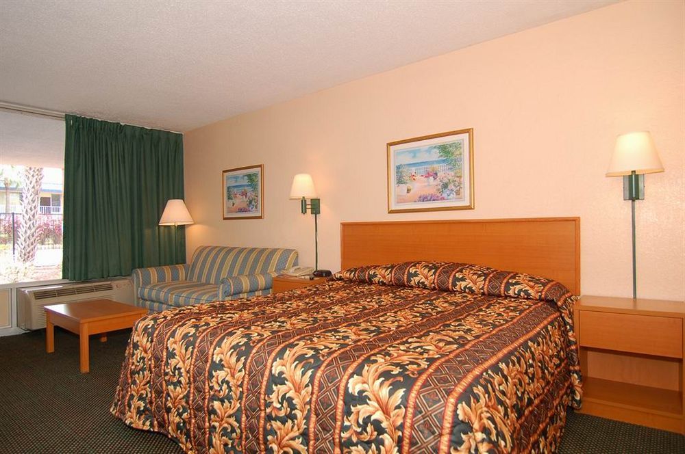 Express & - East - Ybor By Ihg 3* Tampa