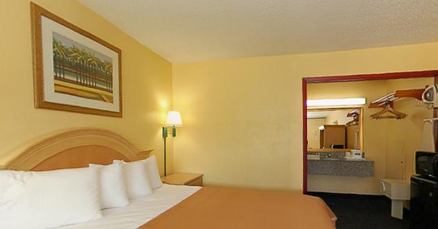 Hotel Express & - East - Ybor By Ihg Tampa