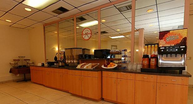 Hotel Express & - East - Ybor By Ihg